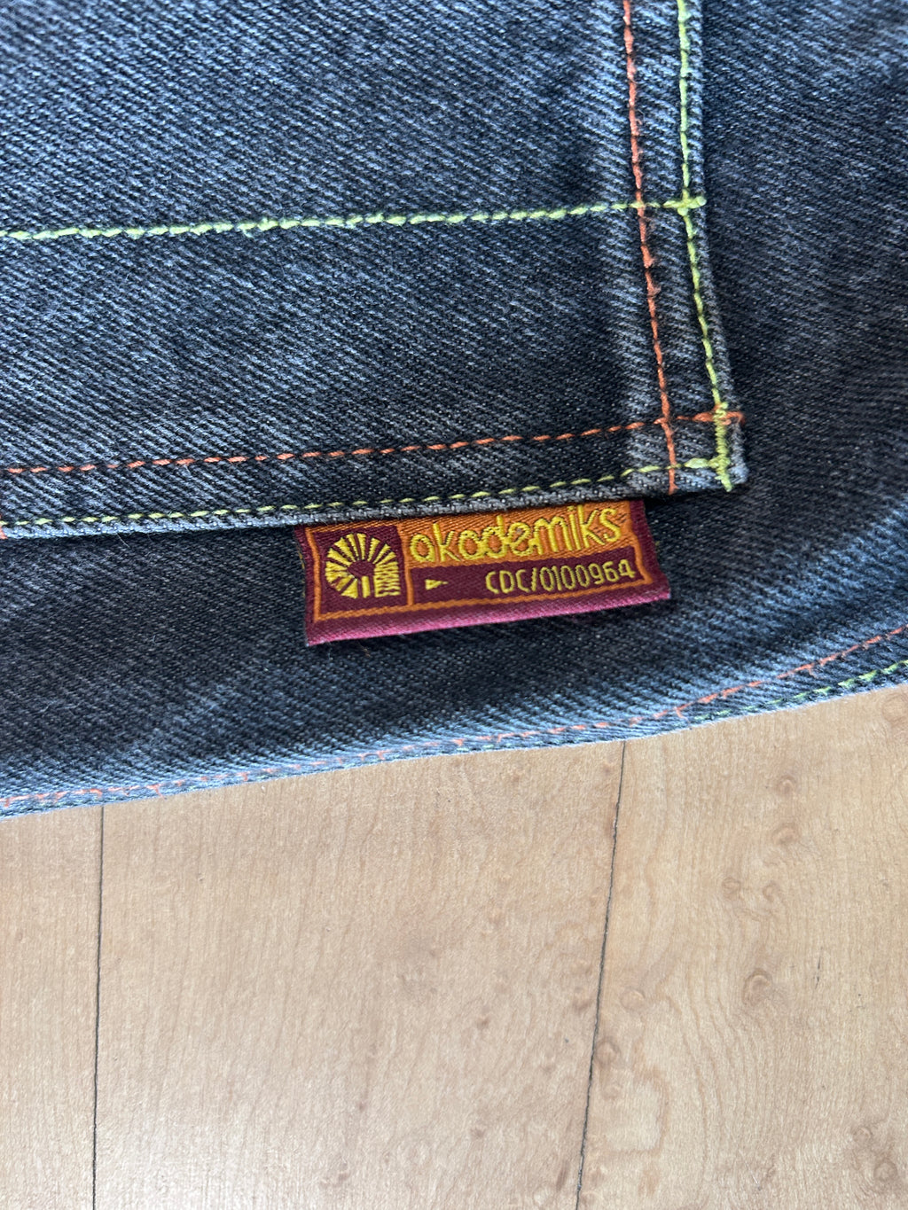 Akademics jeans 32x32