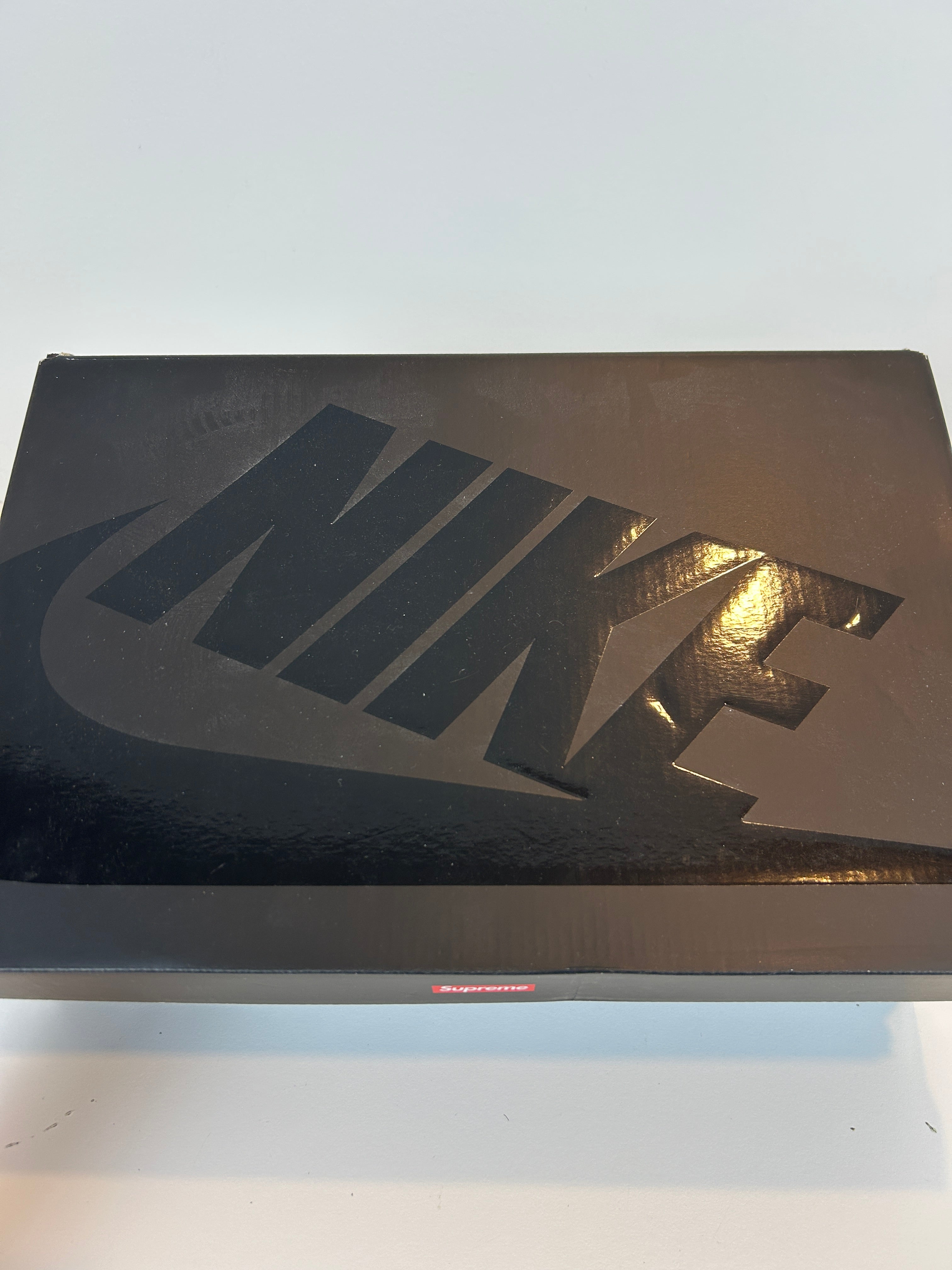 Supreme air forces high top used US 10.5