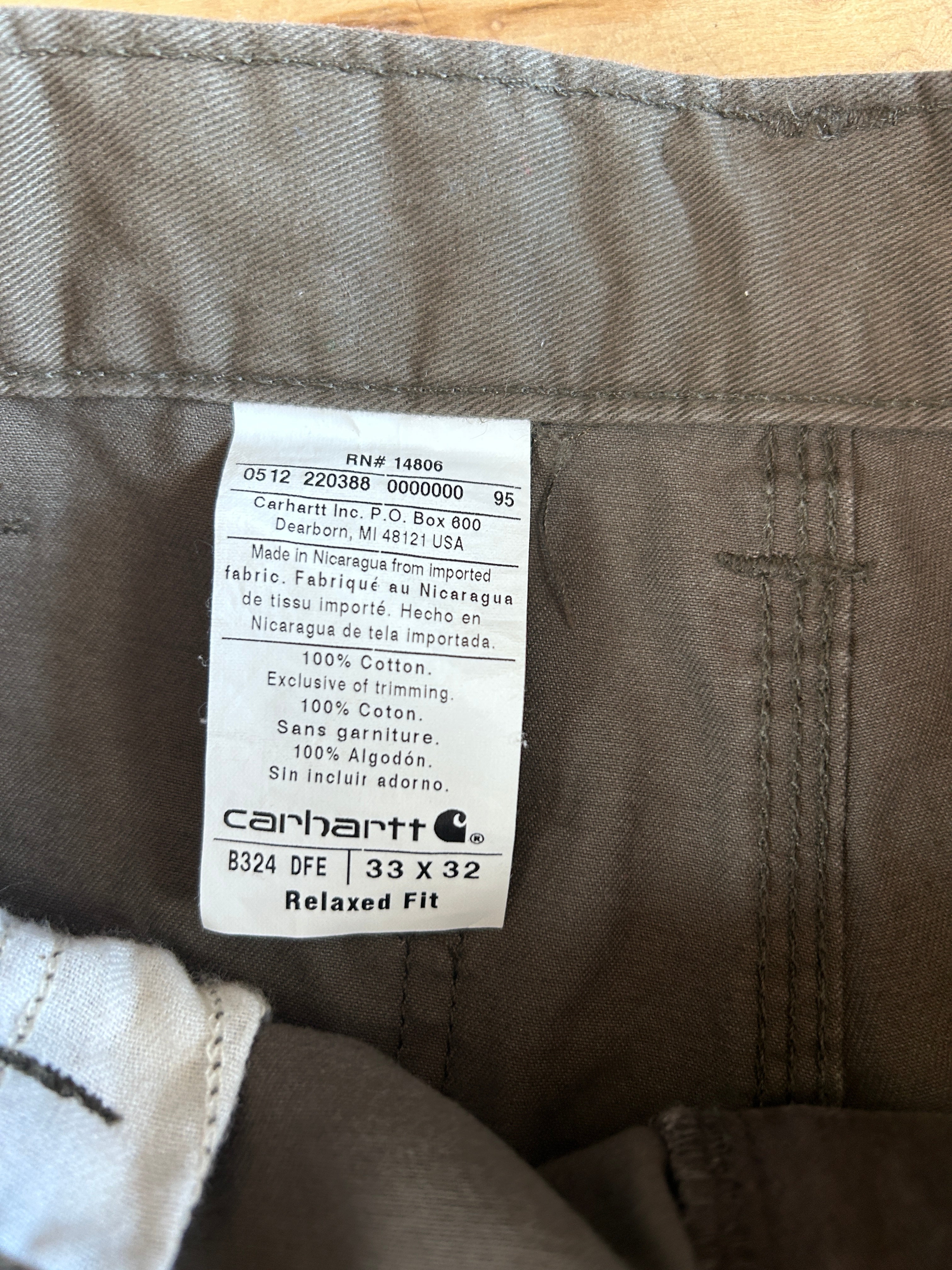 Carhartt 33x32 brown cargos