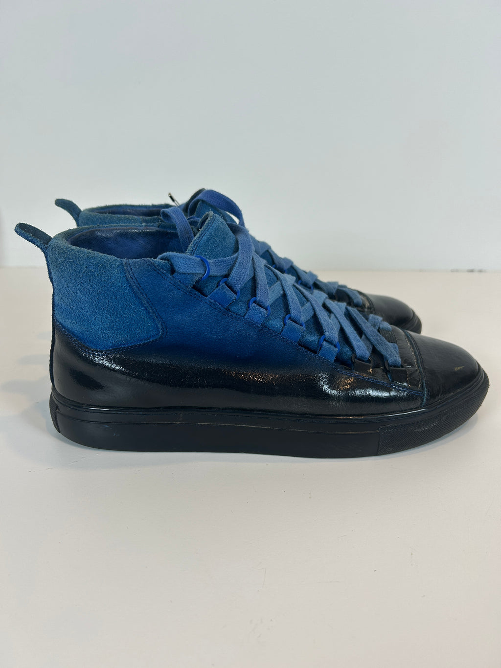 Balenciaga ombre blue arenas 10 US 43 EU