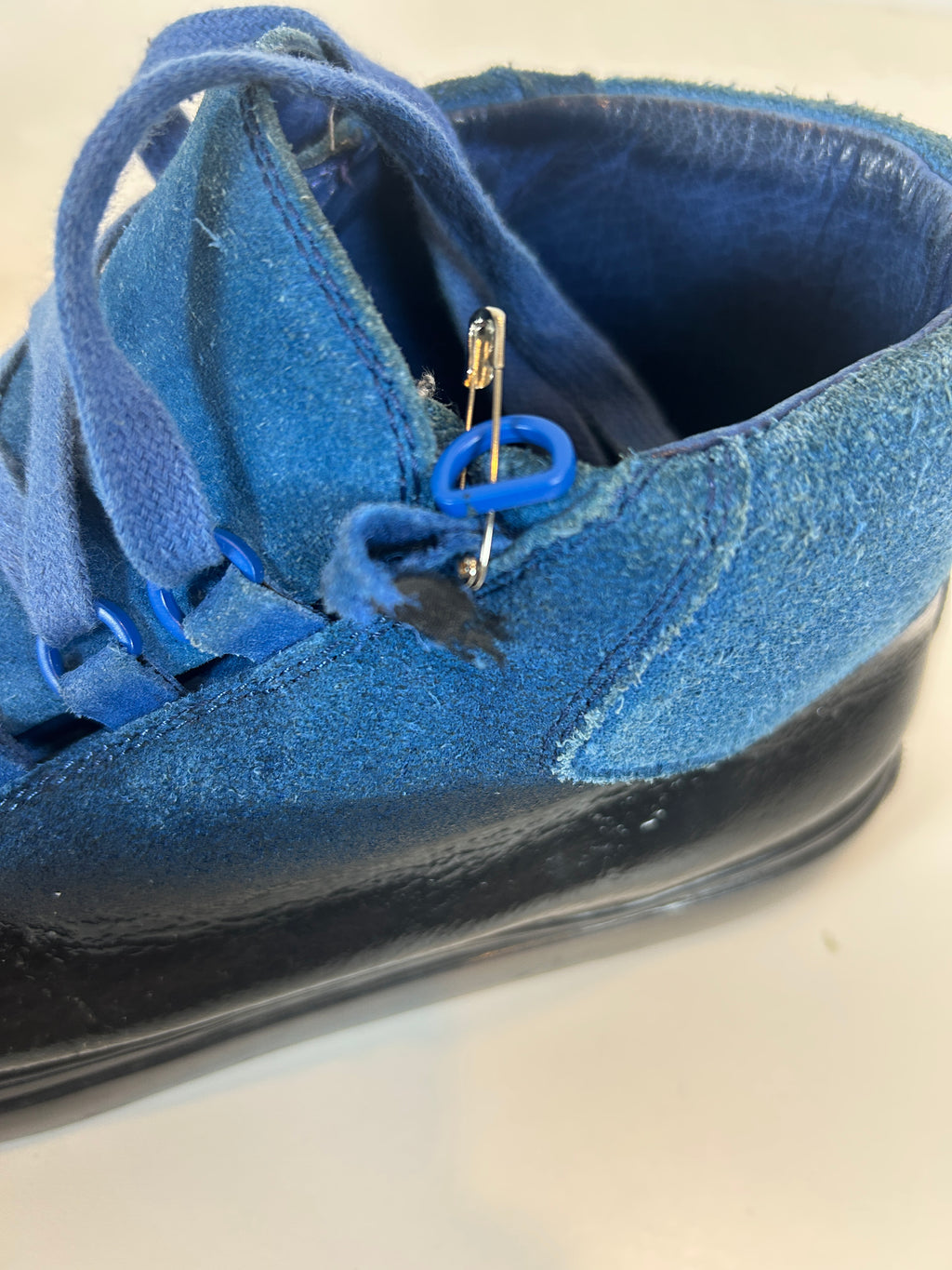 Balenciaga ombre blue arenas 10 US 43 EU