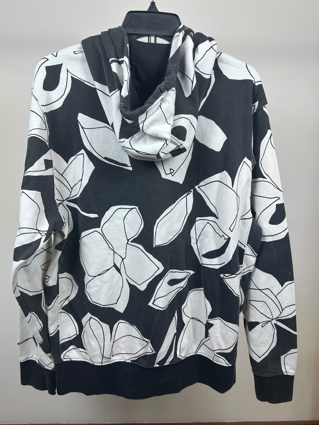 Nike hoodie - size medium