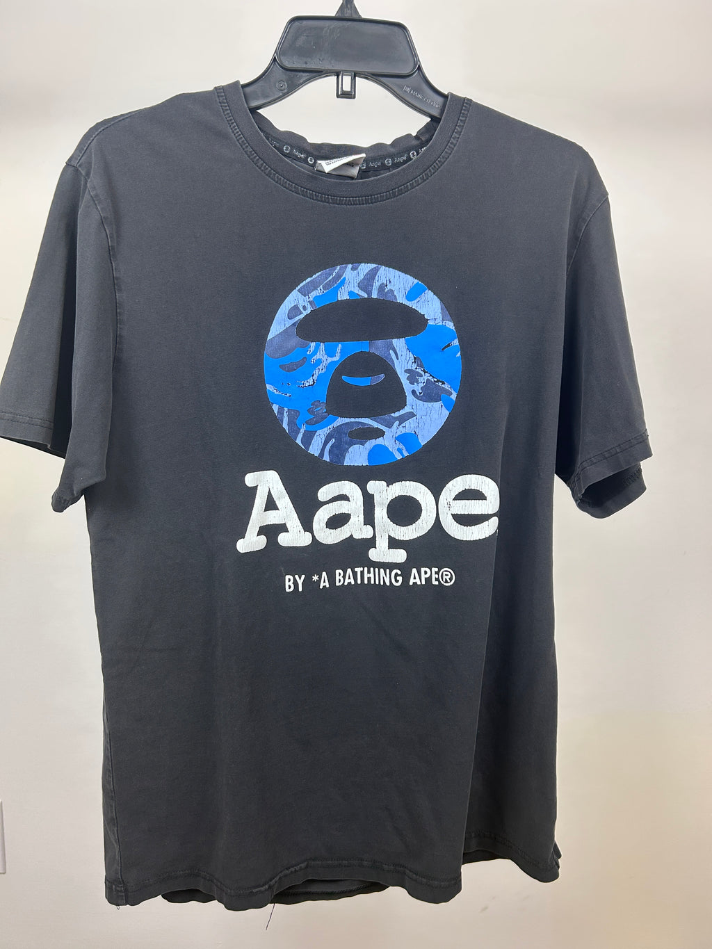 AAPE black t shirt - size large