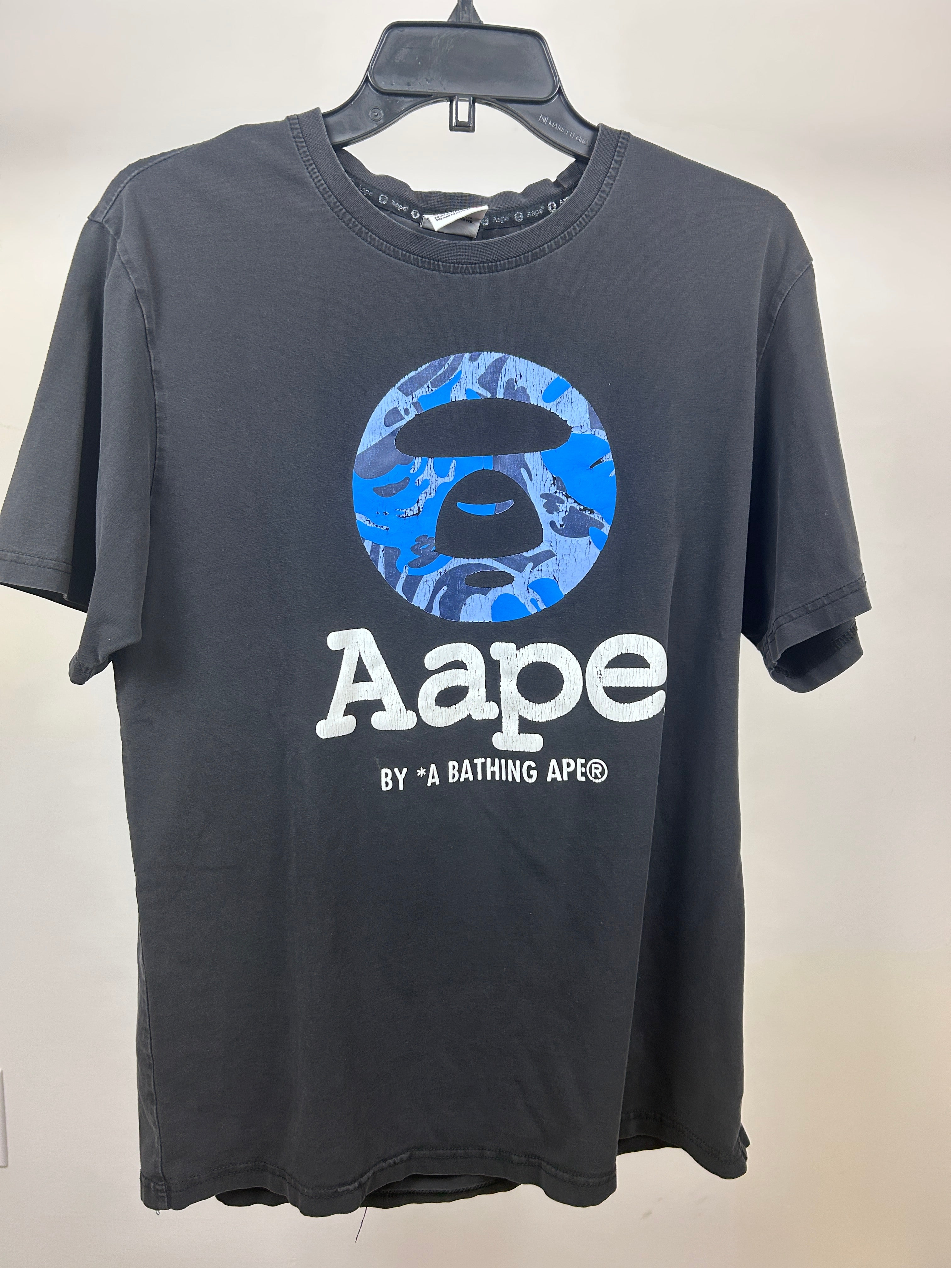 AAPE black t shirt - size large