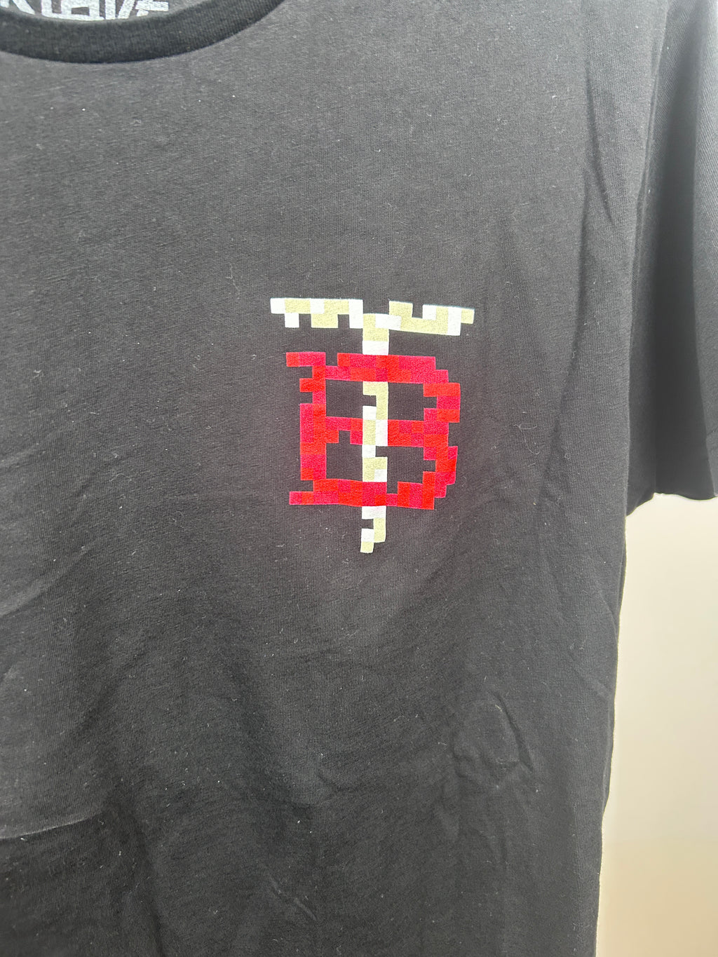 Techno blade shirt - size medium