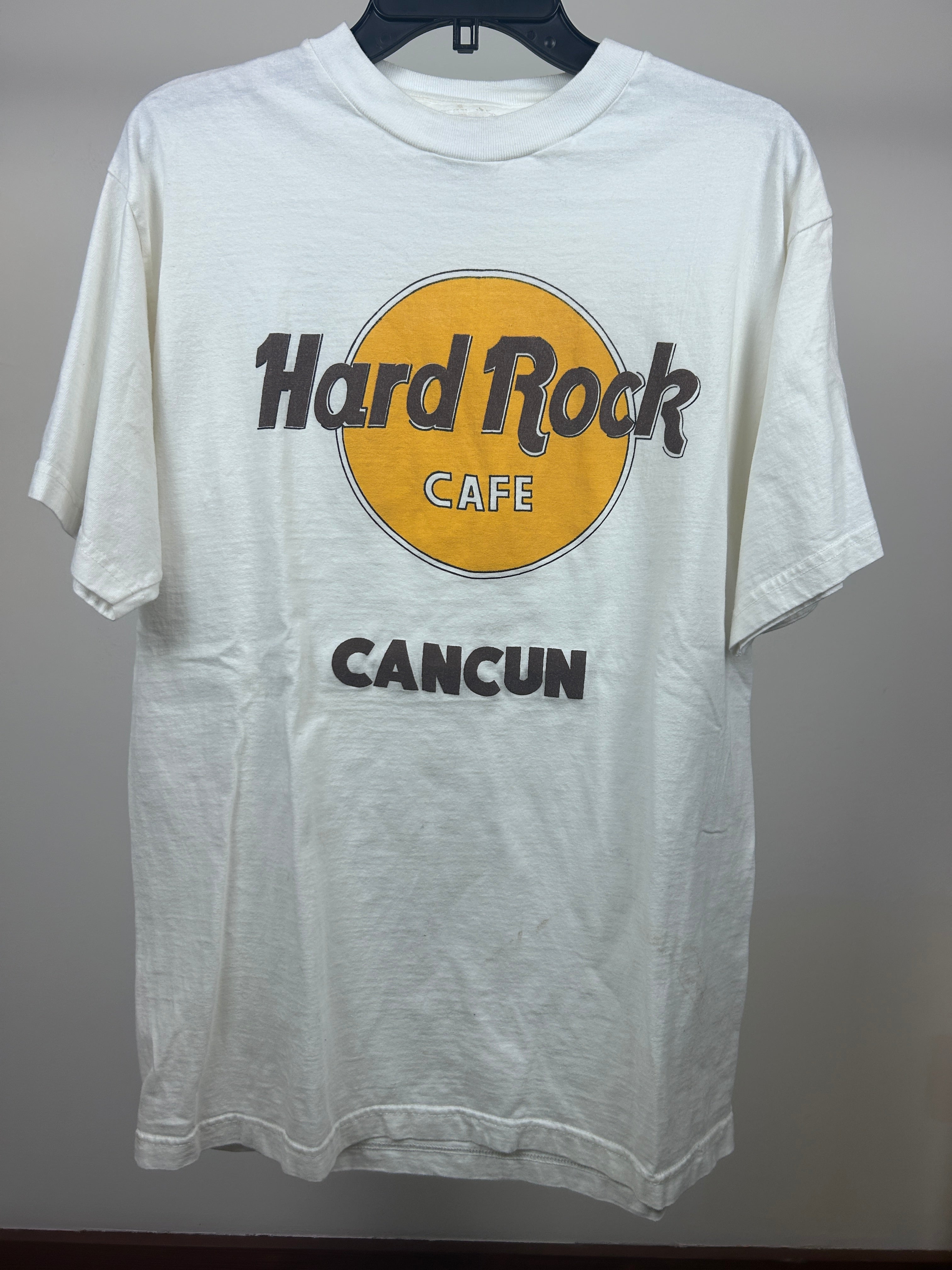 Hard Rock Cafe Cancun shirt - size large