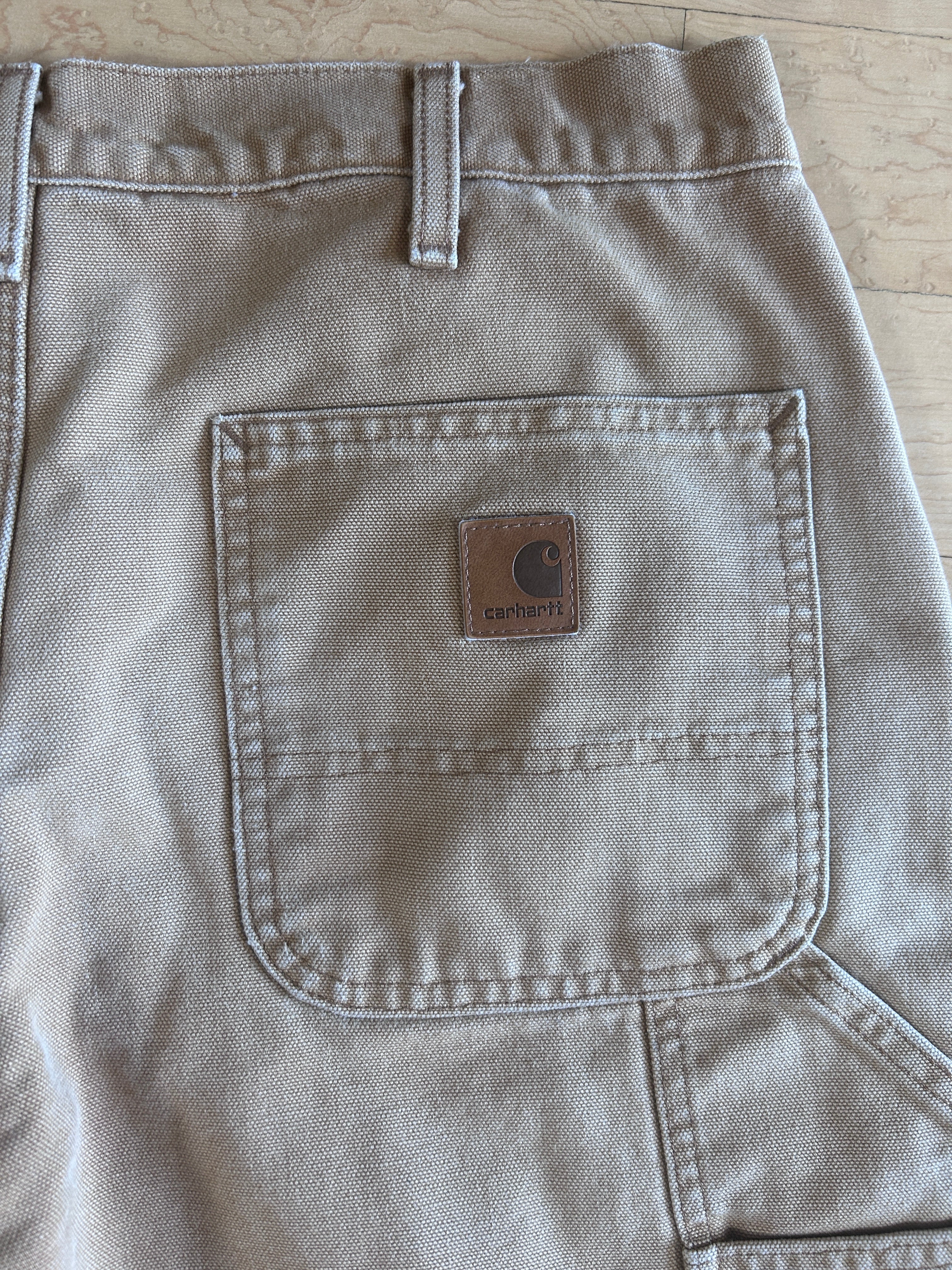 Carhartt lined cargos 33x32